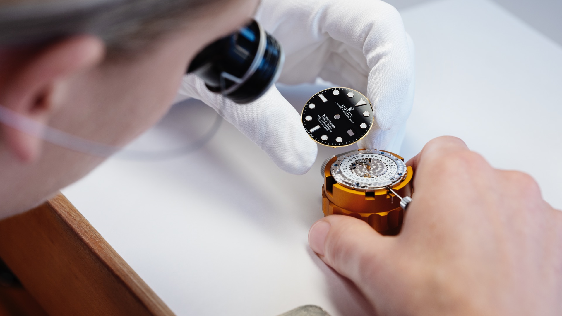 A voyage into the world of Rolex - Desktop