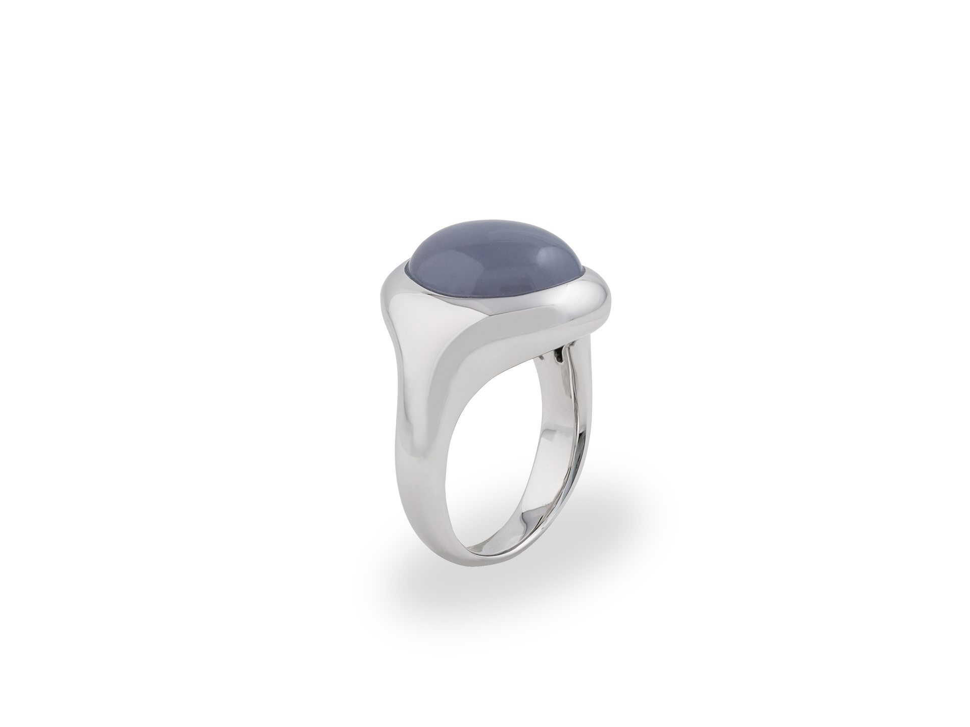 Calcedony round cabochon ring