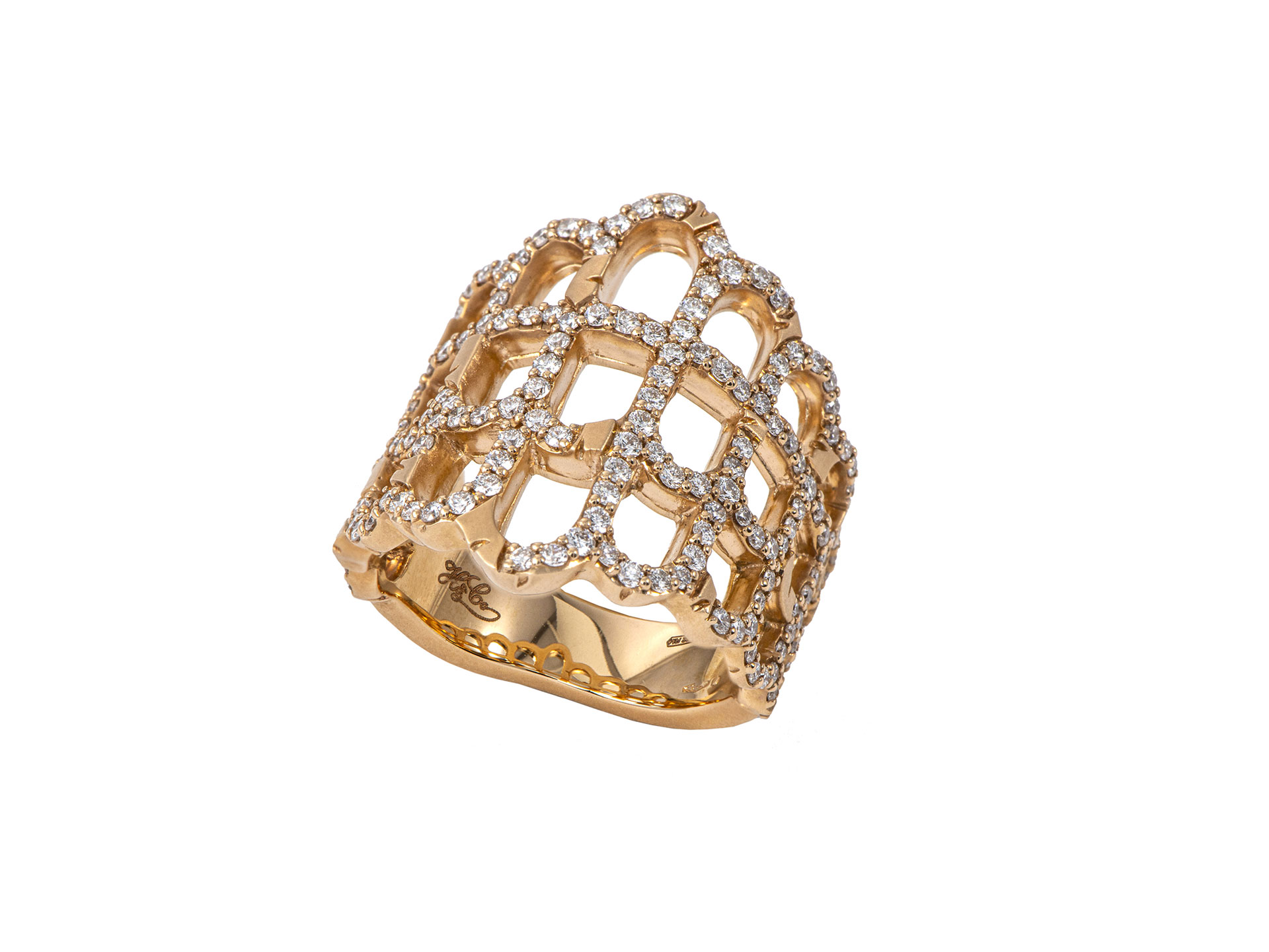 Ring in gold and diamonds