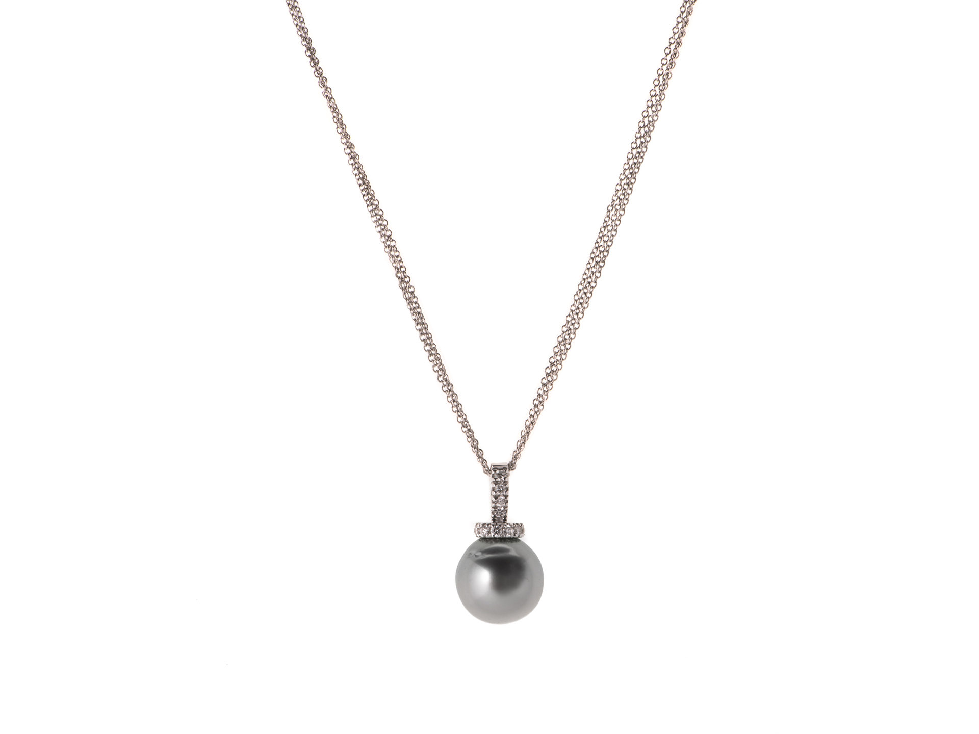 Tahiti black pearl pendant with diamond