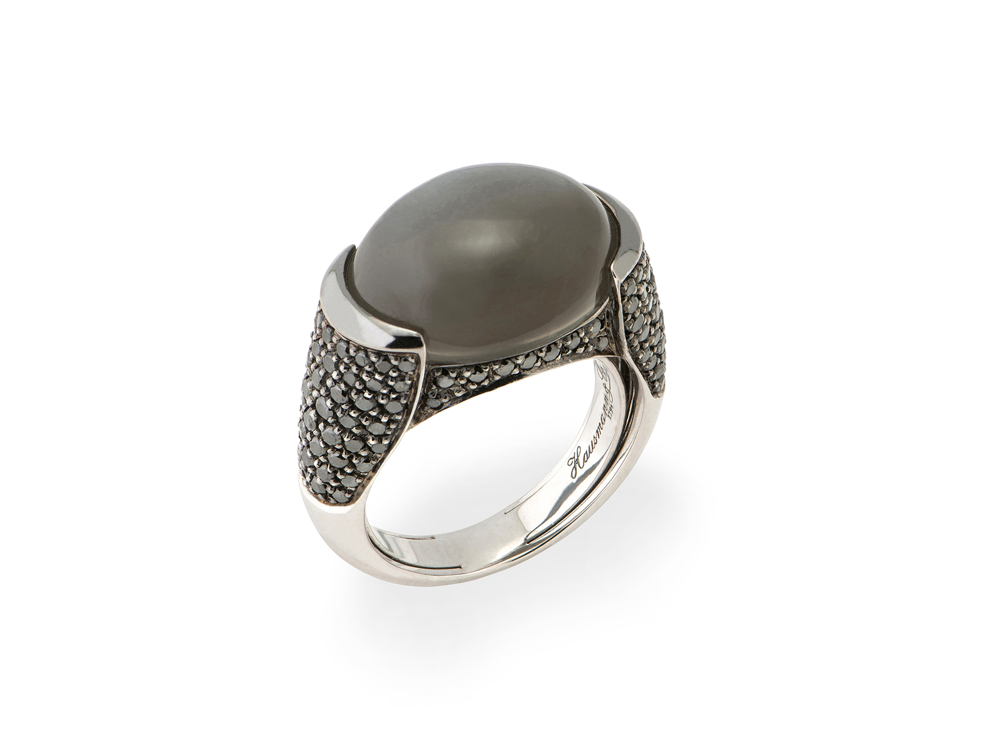 Anello con pietra di luna e diamanti neri