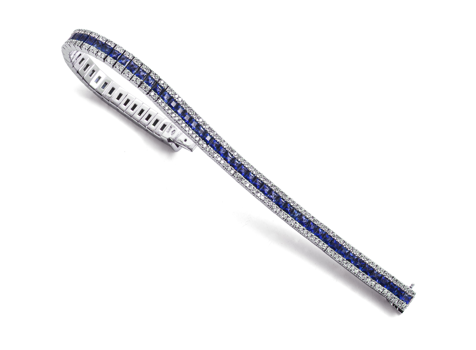 Bracciale con zaffiri blu e diamanti