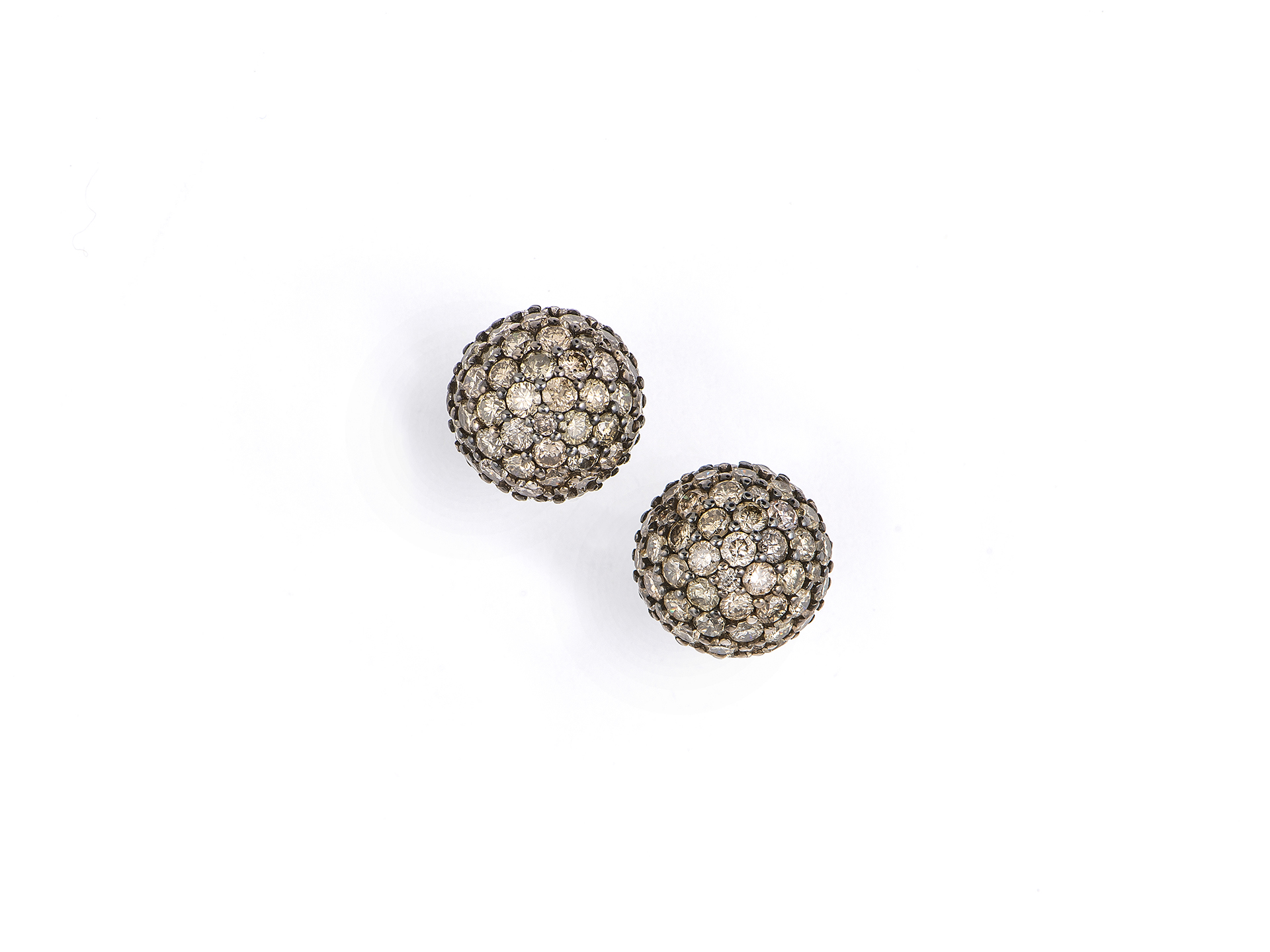 Orecchini a pallina con diamanti brown