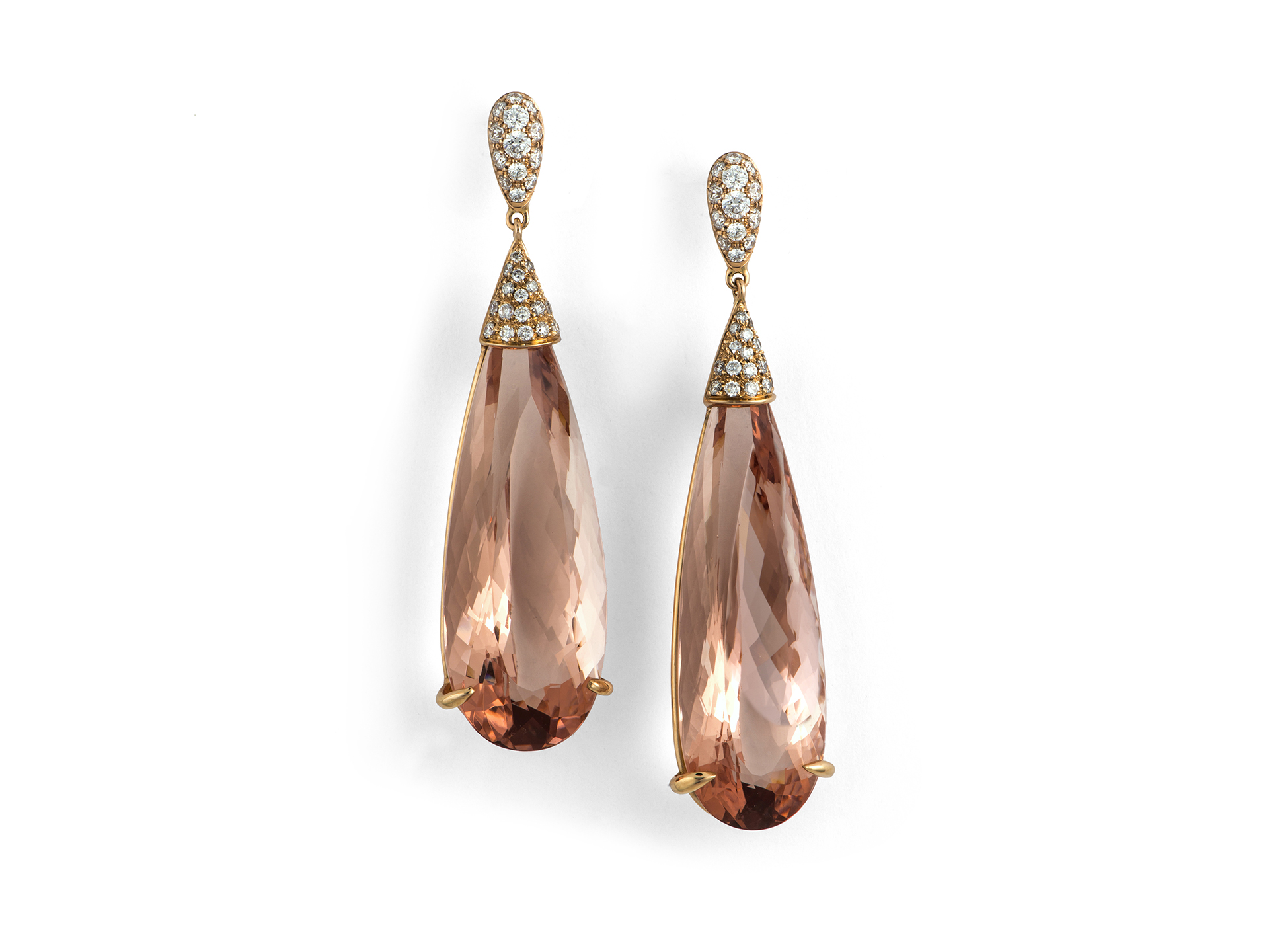 Orecchini con gocce di morganite e diamanti