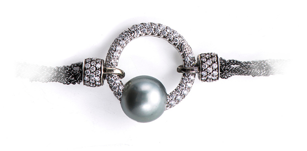 Chiusura &ldquo;Ouverture&rdquo; con perla Tahiti e diamanti
