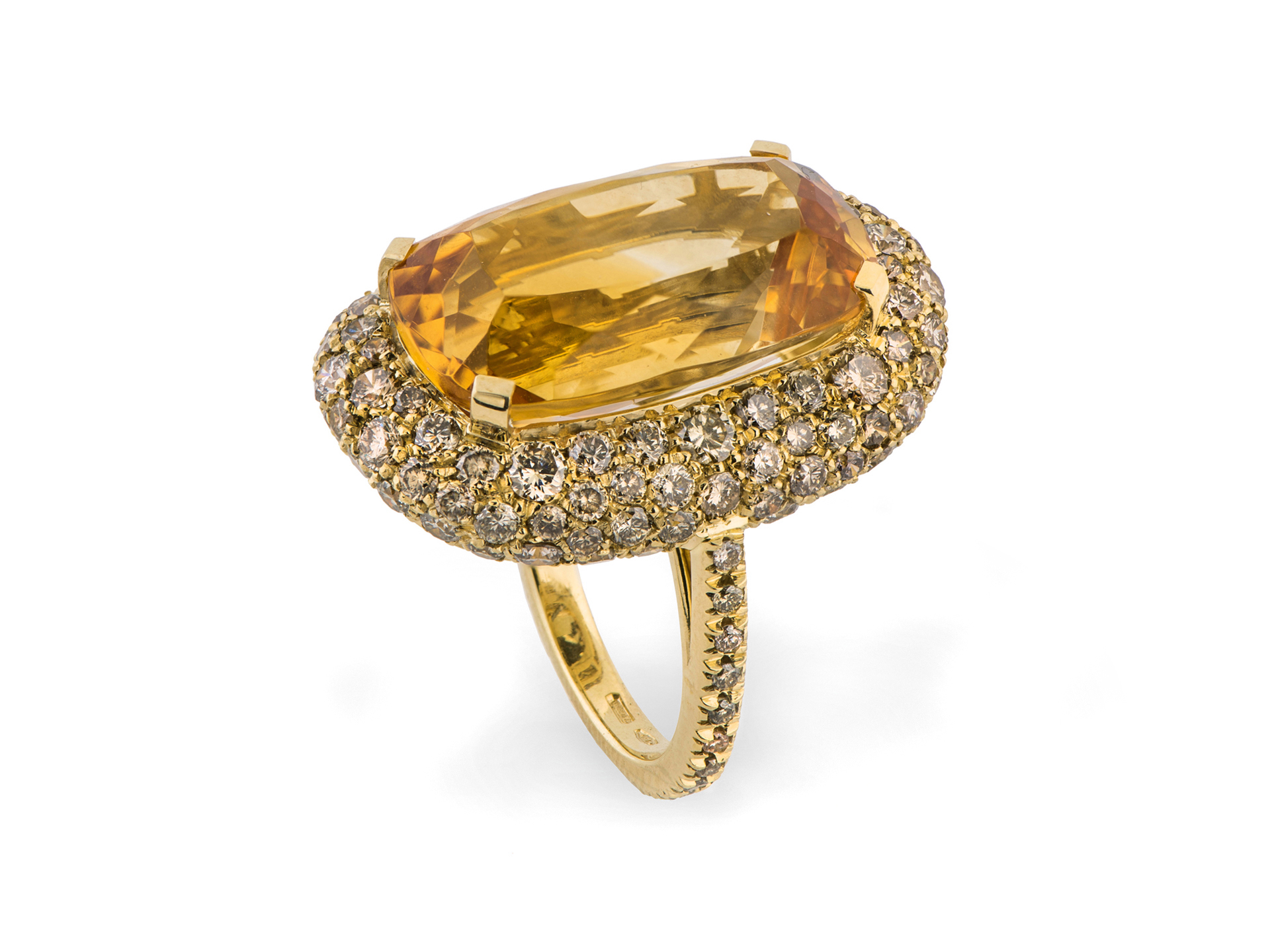Ring with citrine quartz and brown diamonds