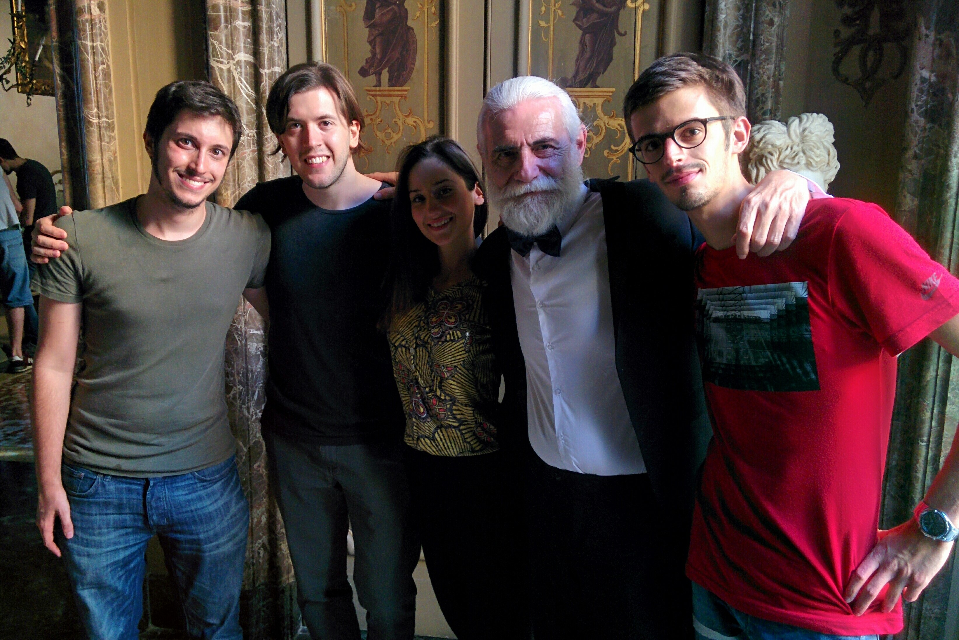 Foto di gruppo per i registi vincitori