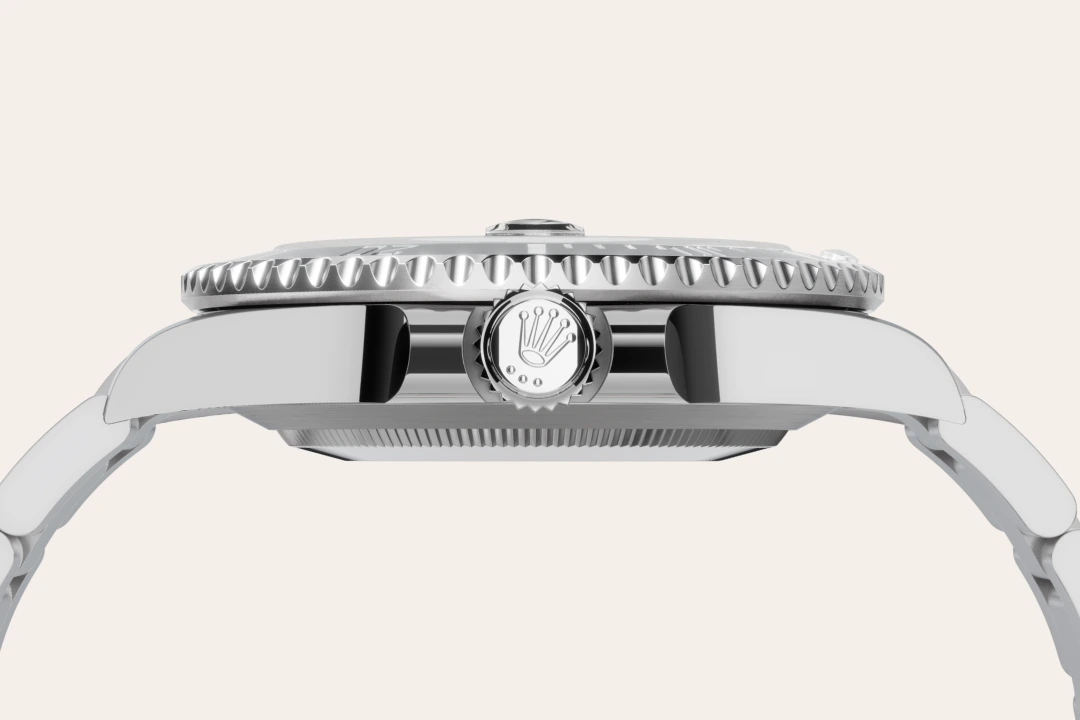 rolex-bespoke-assets-2026/model_feature_assets_landscape/material_landscape/m126610ln-0001--060.webp