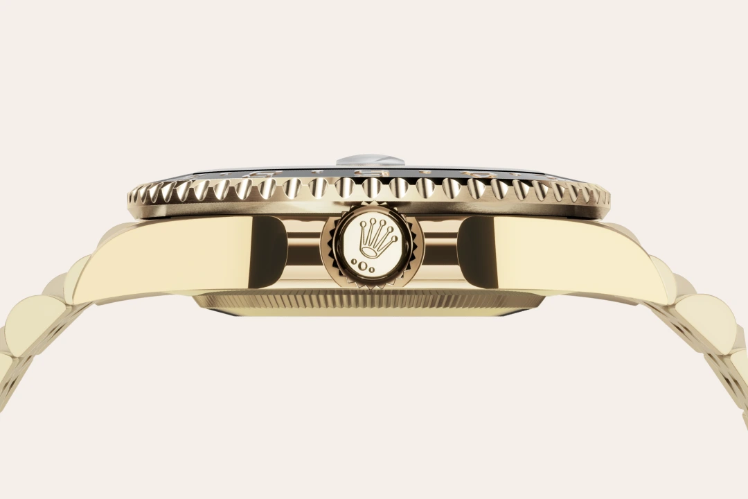 rolex-bespoke-assets-2026/model_feature_assets_landscape/material_landscape/m126718grnr-0001--060.webp